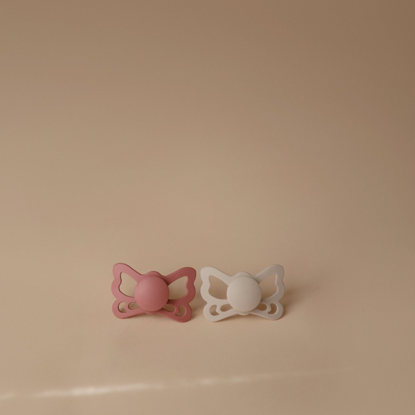 FRIGG Butterfly Anatomical Silicone Pacifier 2-Pack (6-18 Months) {Drop Ship}