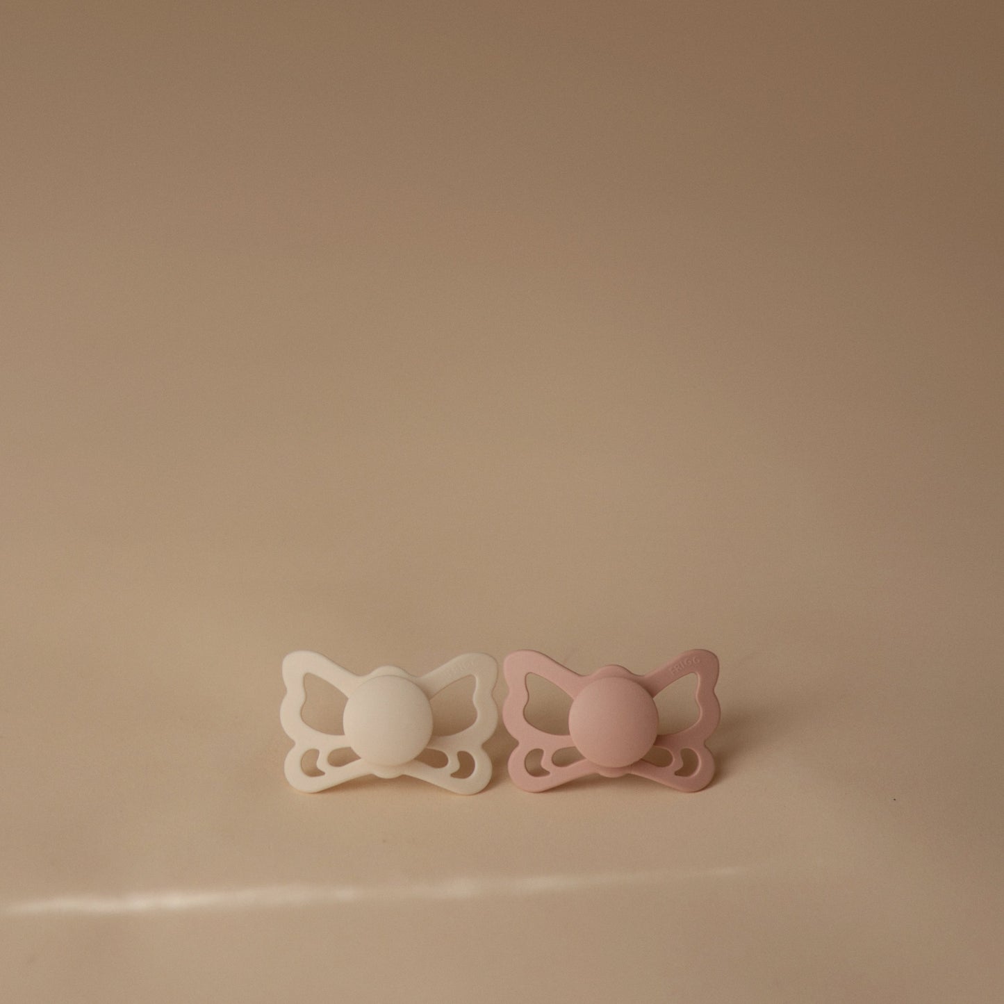 FRIGG Butterfly Anatomical Silicone Pacifier 2-Pack (6-18 Months) {Drop Ship}