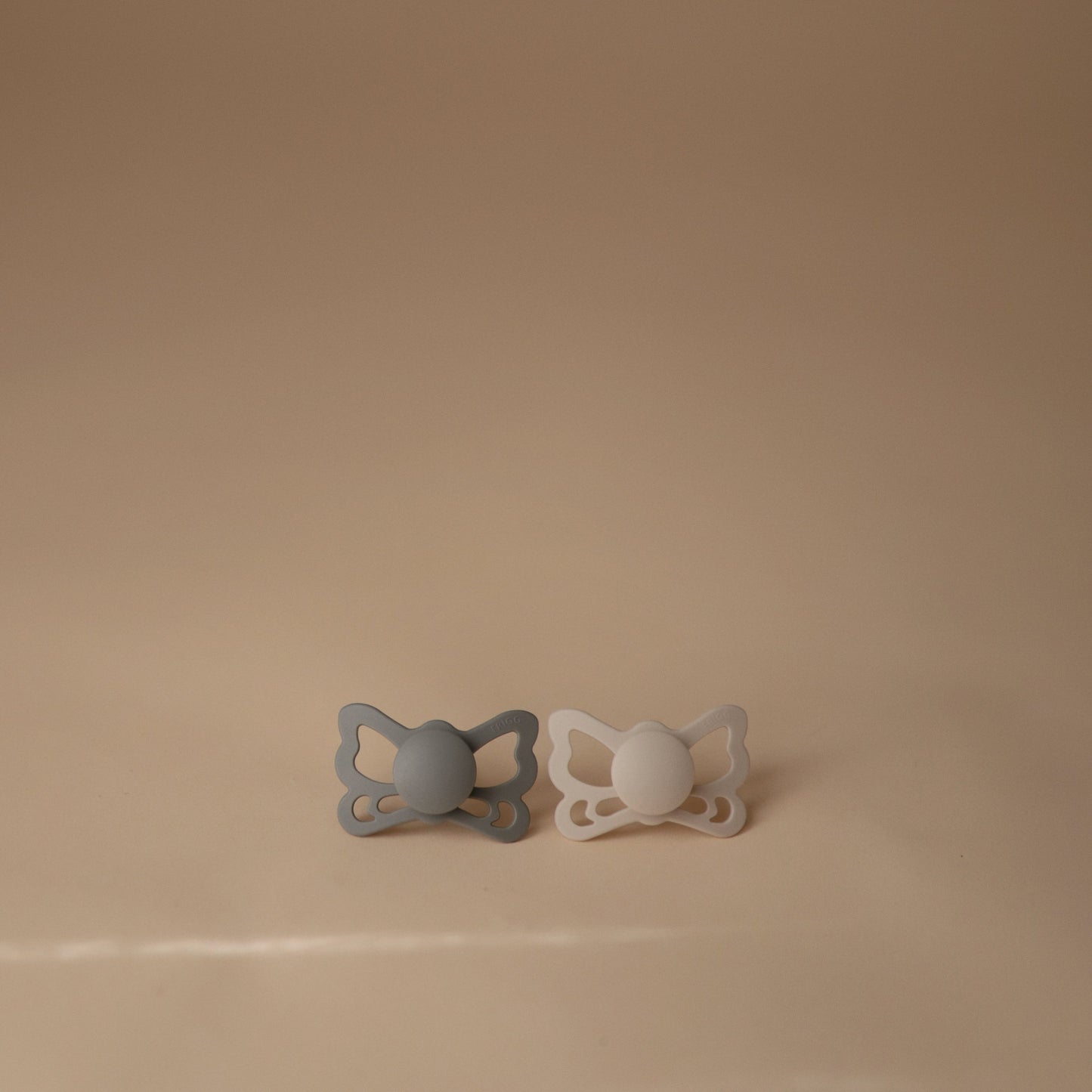 FRIGG Butterfly Anatomical Silicone Pacifier 2-Pack (6-18 Months) {Drop Ship}