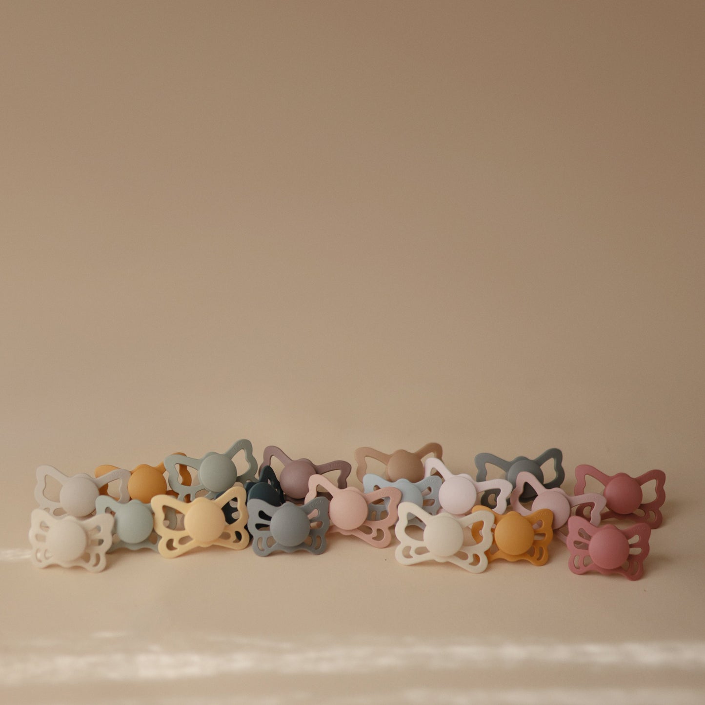 FRIGG Butterfly Anatomical Silicone Pacifier 2-Pack (6-18 Months) {Drop Ship}